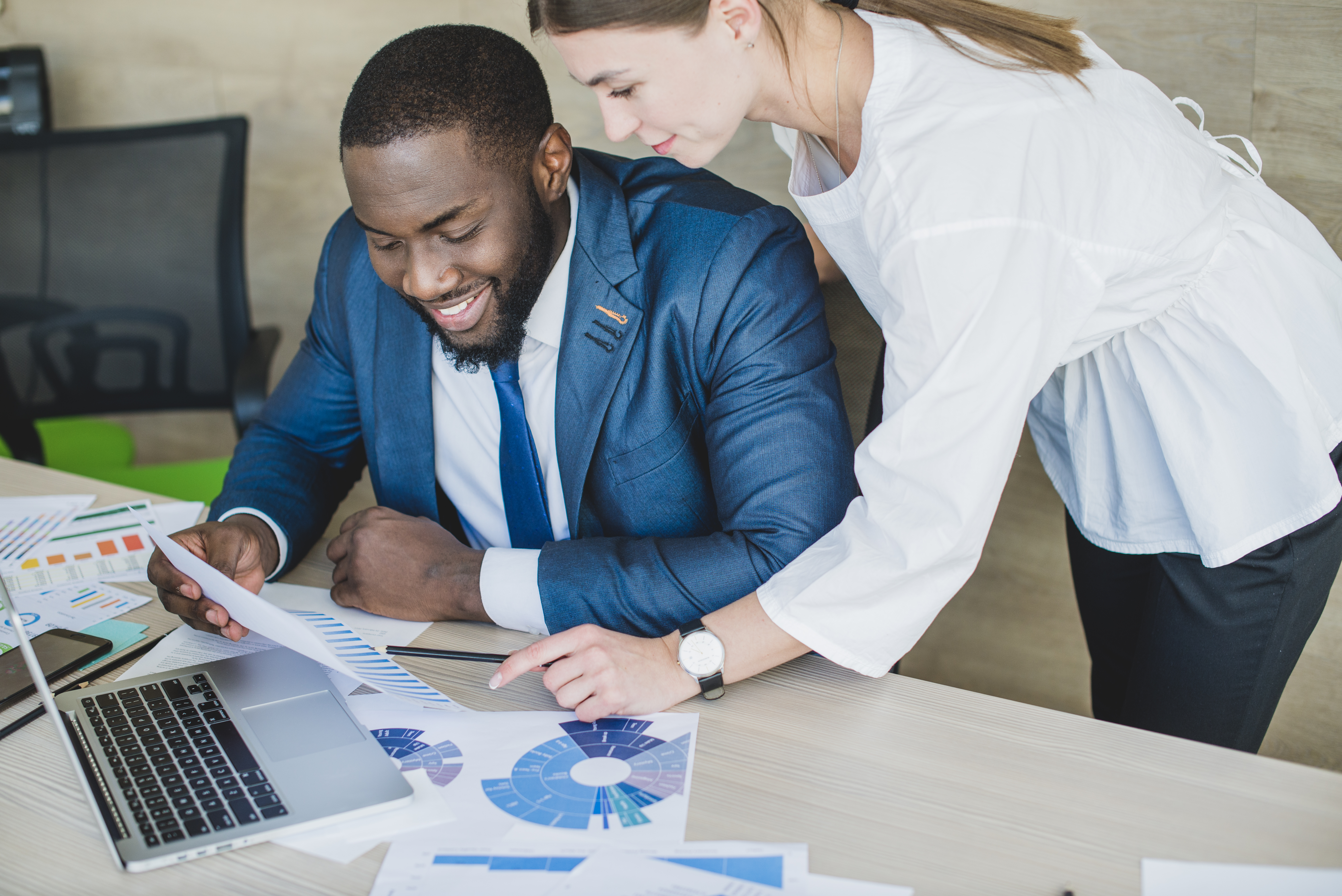 Por que investir em terceirização de portaria ao invés de contratar alguém para a função?